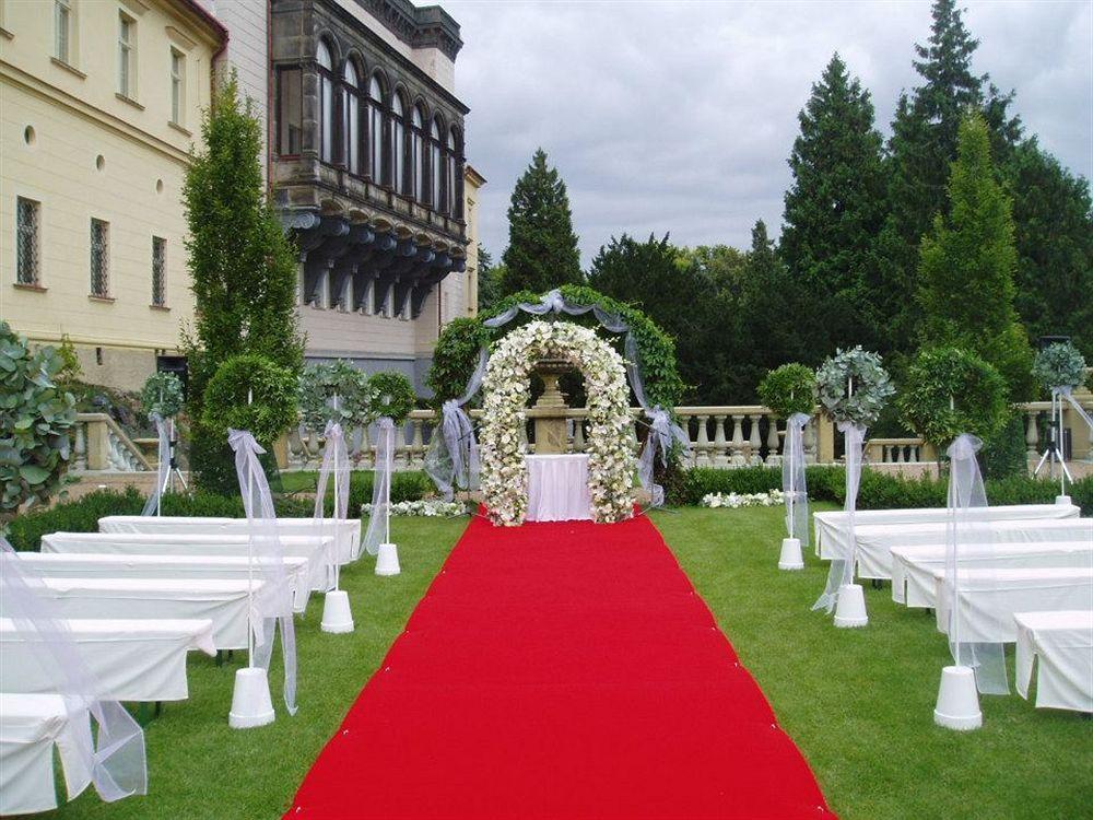 โรงแรม ชาตัว ซบีรอห์ Zbiroh ภายนอก รูปภาพ